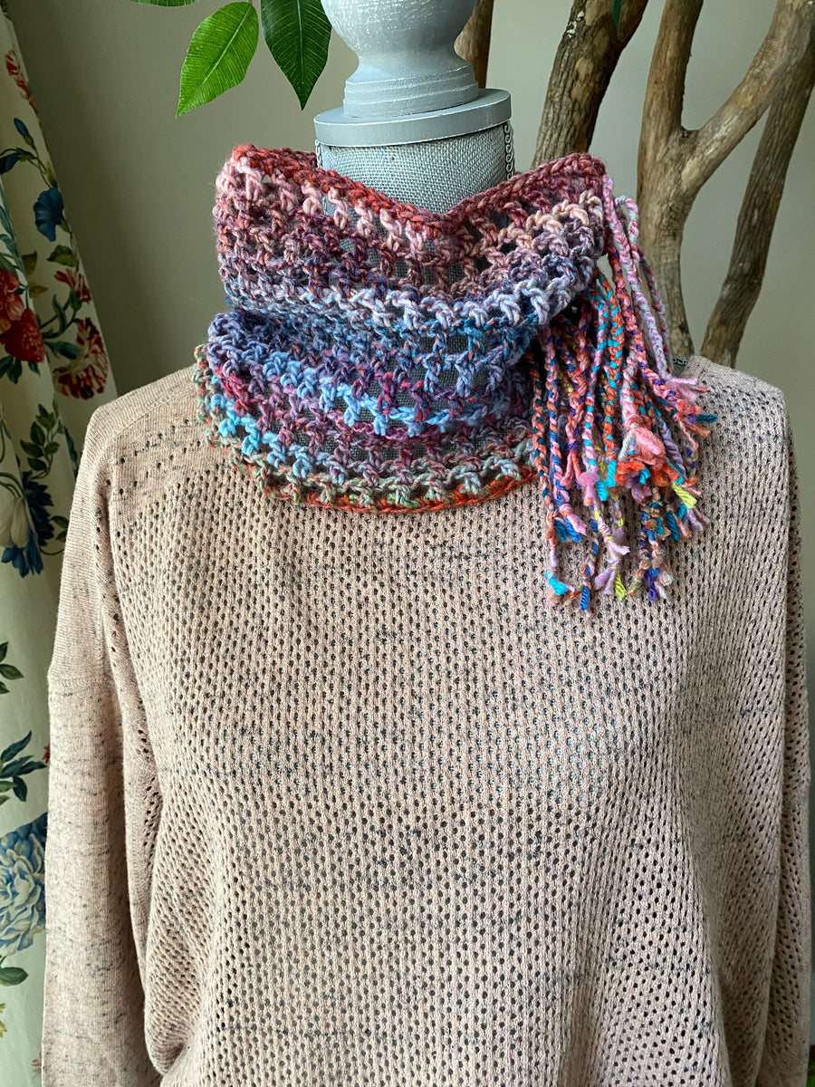 Crochet fringe – - slashKnots cowl Melrose