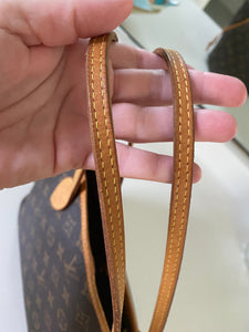 Louis Vuitton Neverfull PM tote