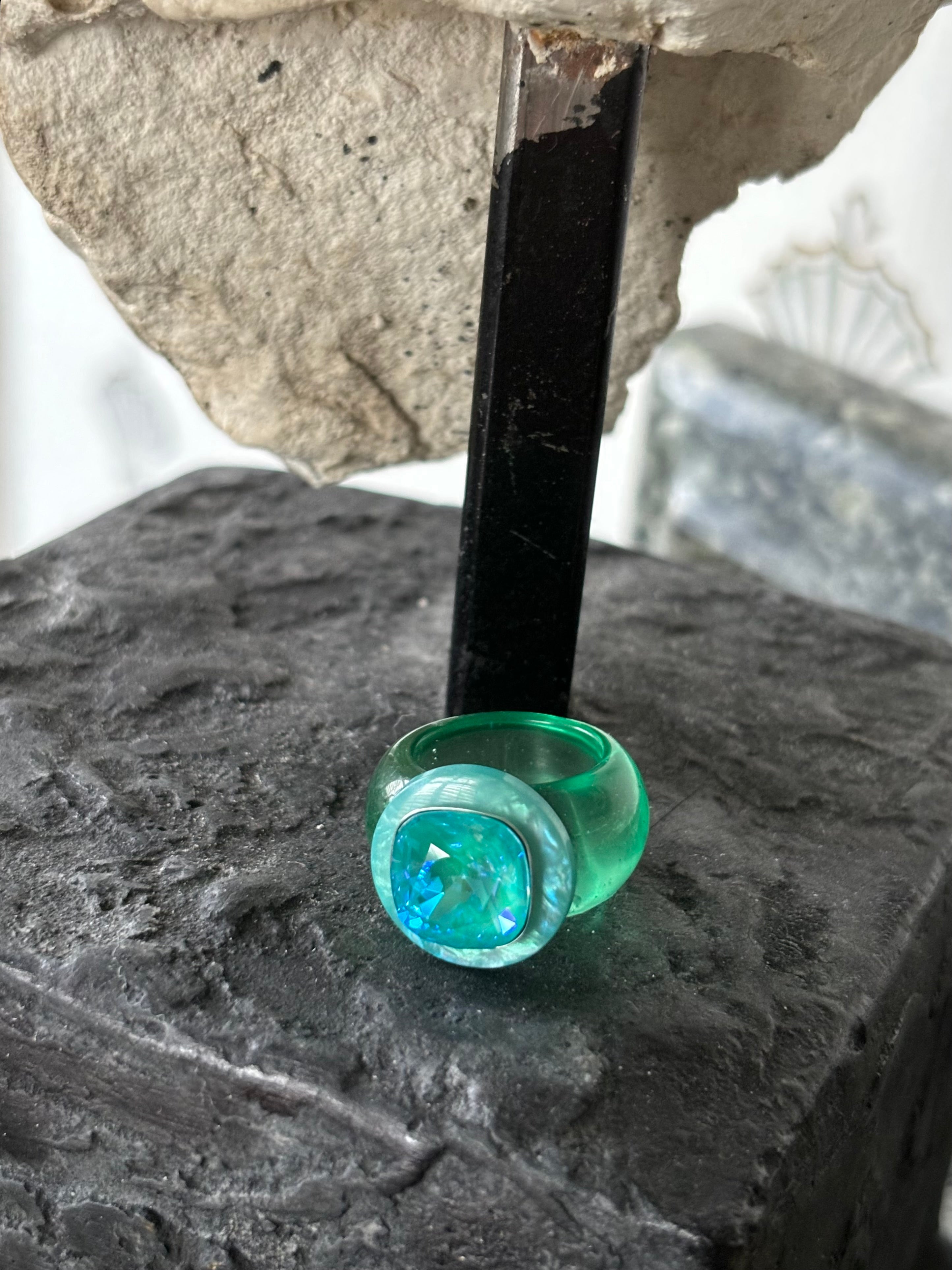 Orb ring - Aquafina (size 6)