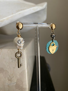 Skull earrings - Skeleton Key