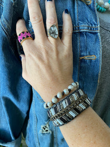 Beaded wide band ring - Black /Barbie Pink Chevron