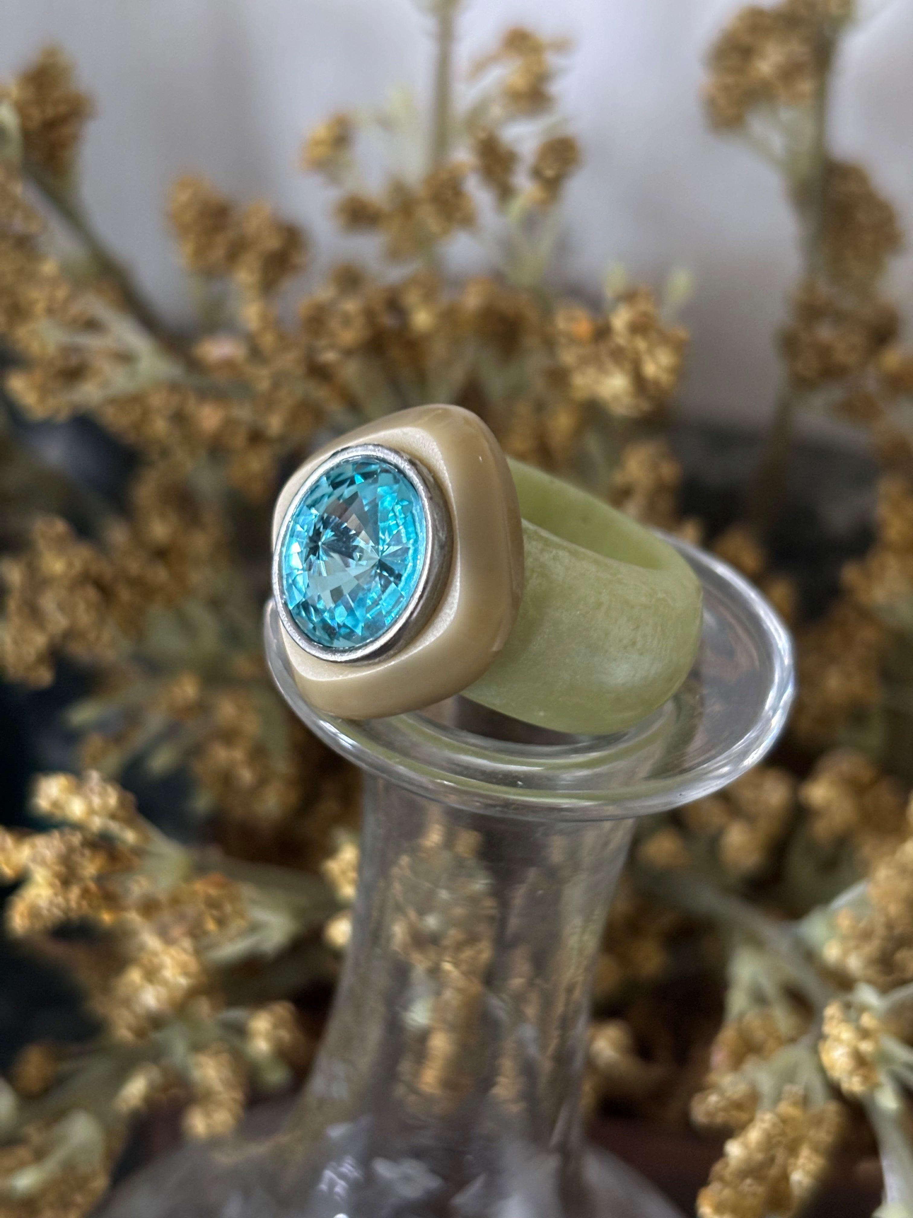 Orb ring - Meadow (size 6)