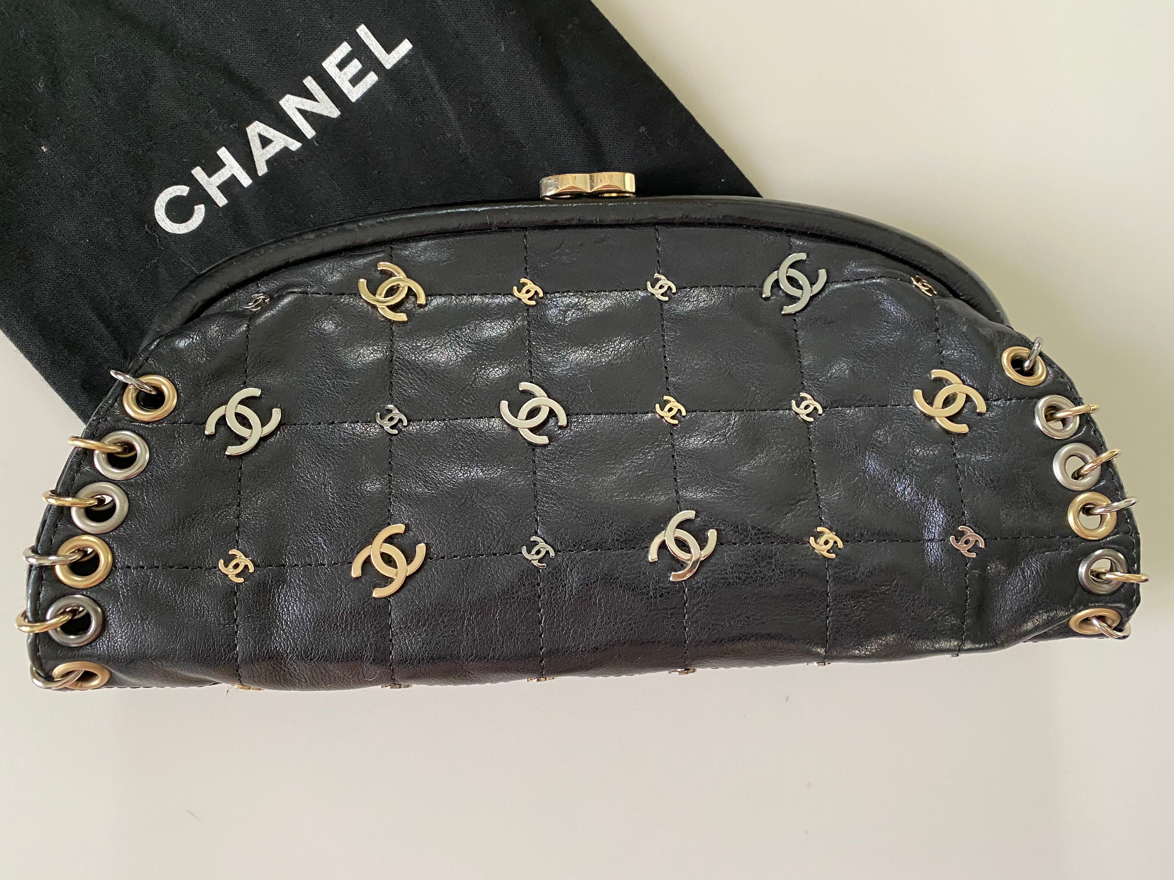 Chanel 2007 Limited Edition CC logo charm clutch